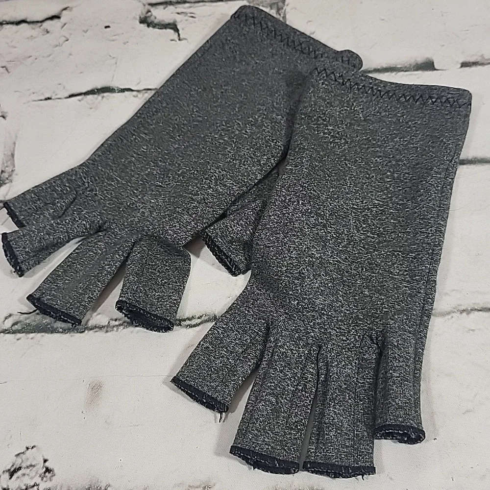 Womens Fingerless Gloves Gray Stretch Tech Friendly Driving Gloves